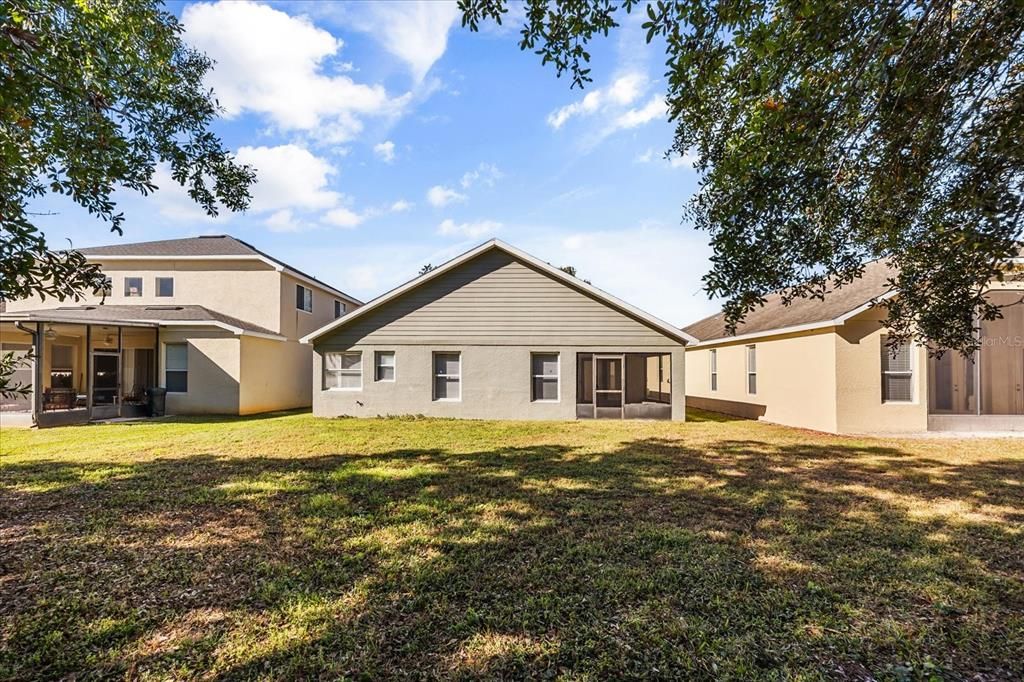 For Rent: $2,600 (3 beds, 2 baths, 1852 Square Feet)