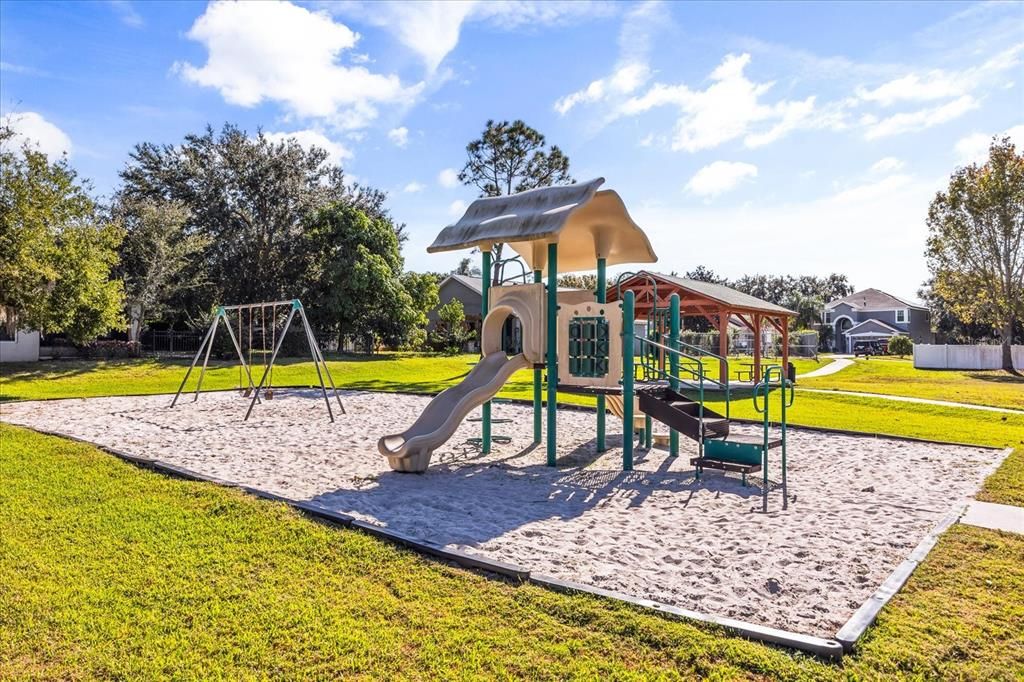 For Rent: $2,600 (3 beds, 2 baths, 1852 Square Feet)