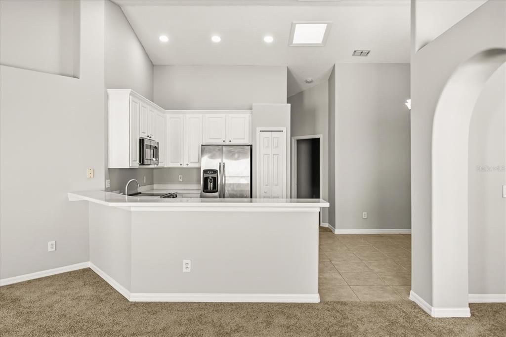 For Rent: $2,600 (3 beds, 2 baths, 1852 Square Feet)