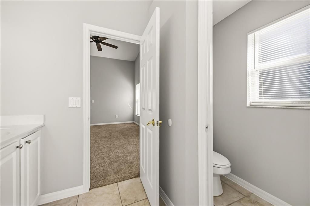 For Rent: $2,600 (3 beds, 2 baths, 1852 Square Feet)