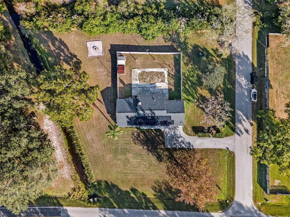 На продажу: $599,000 (3 спален, 2 ванн, 1946 Квадратных фут)