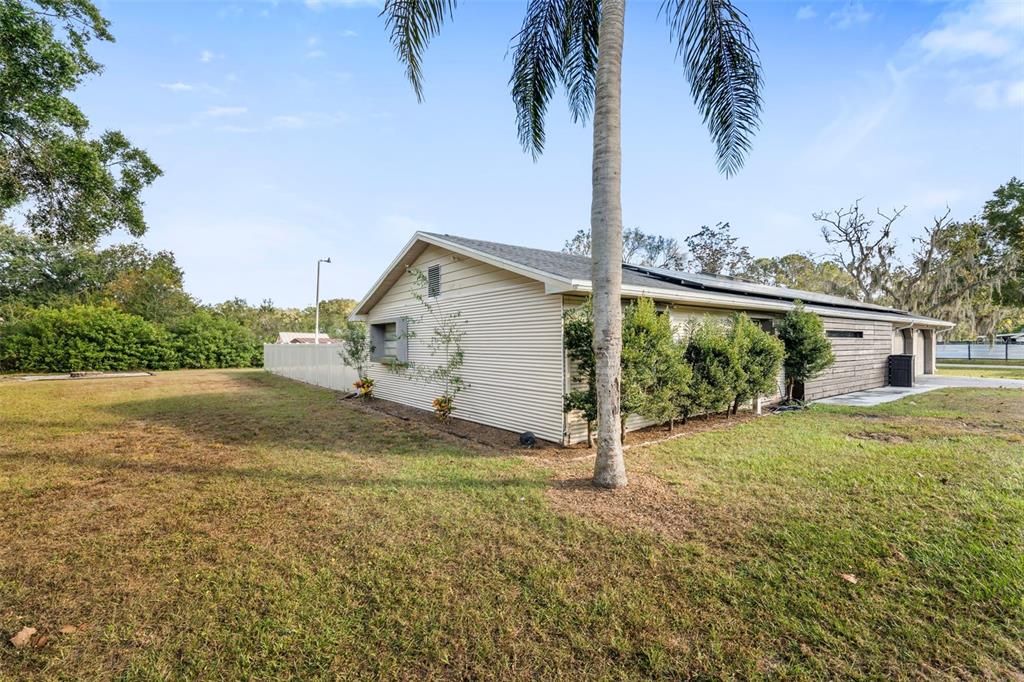 На продажу: $599,000 (3 спален, 2 ванн, 1946 Квадратных фут)