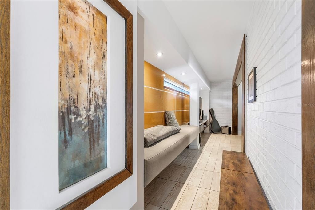 На продажу: $599,000 (3 спален, 2 ванн, 1946 Квадратных фут)