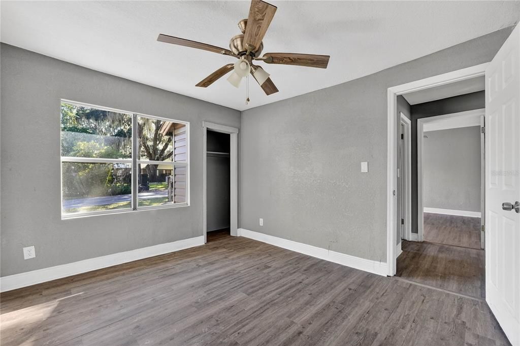 待售: $99,900 (3 贝兹, 2 浴室, 1268 平方英尺)