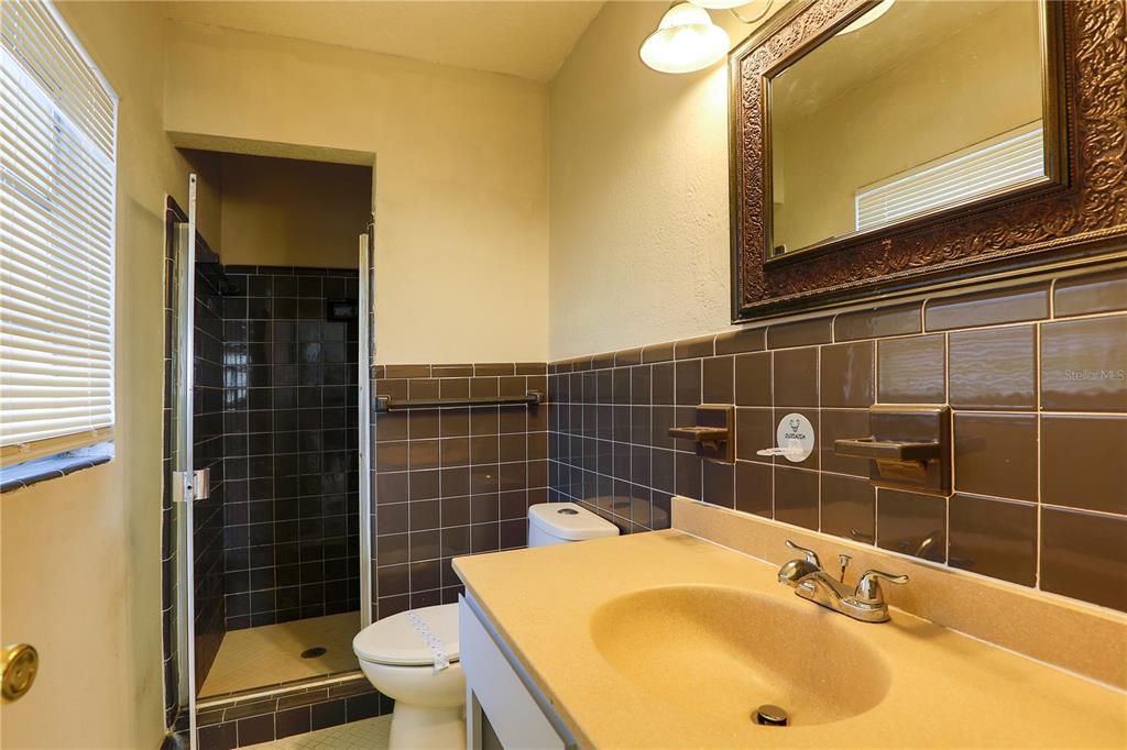 出租: $1,795 (3 贝兹, 2 浴室, 1233 平方英尺)