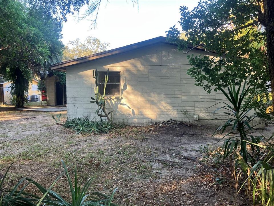 待售: $180,000 (3 贝兹, 2 浴室, 950 平方英尺)