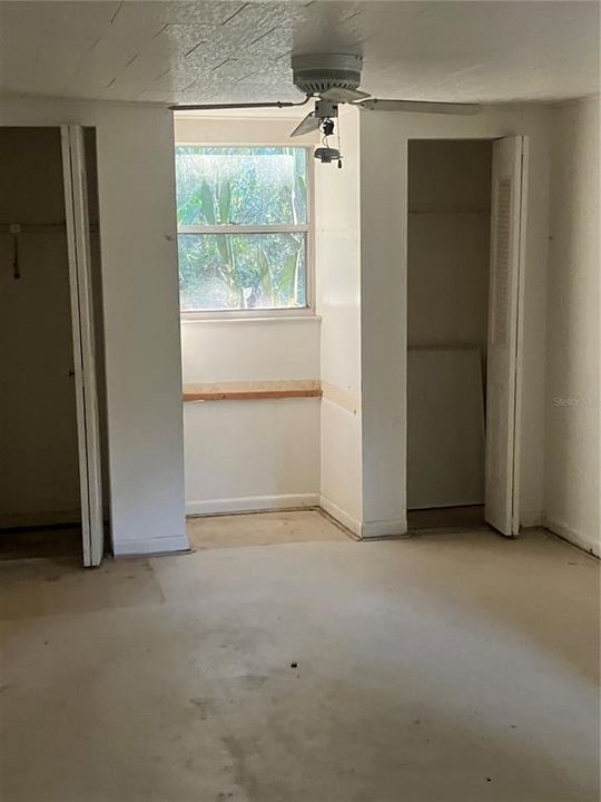 待售: $180,000 (3 贝兹, 2 浴室, 950 平方英尺)