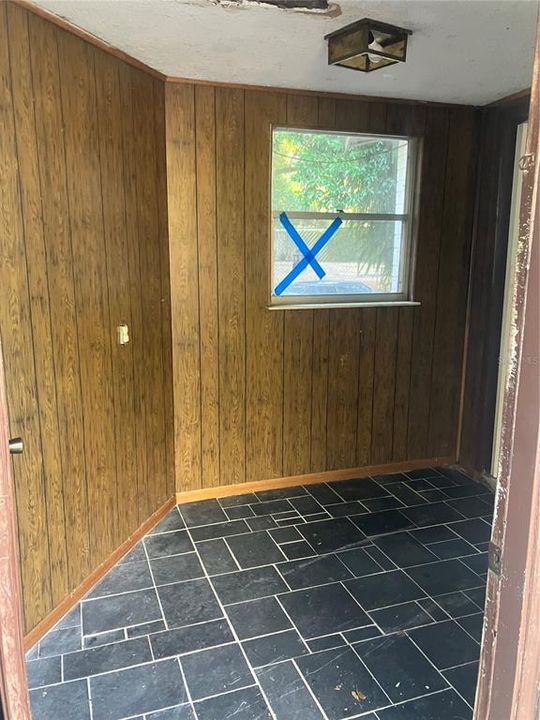 待售: $180,000 (3 贝兹, 2 浴室, 950 平方英尺)