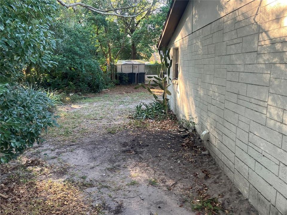 待售: $180,000 (3 贝兹, 2 浴室, 950 平方英尺)