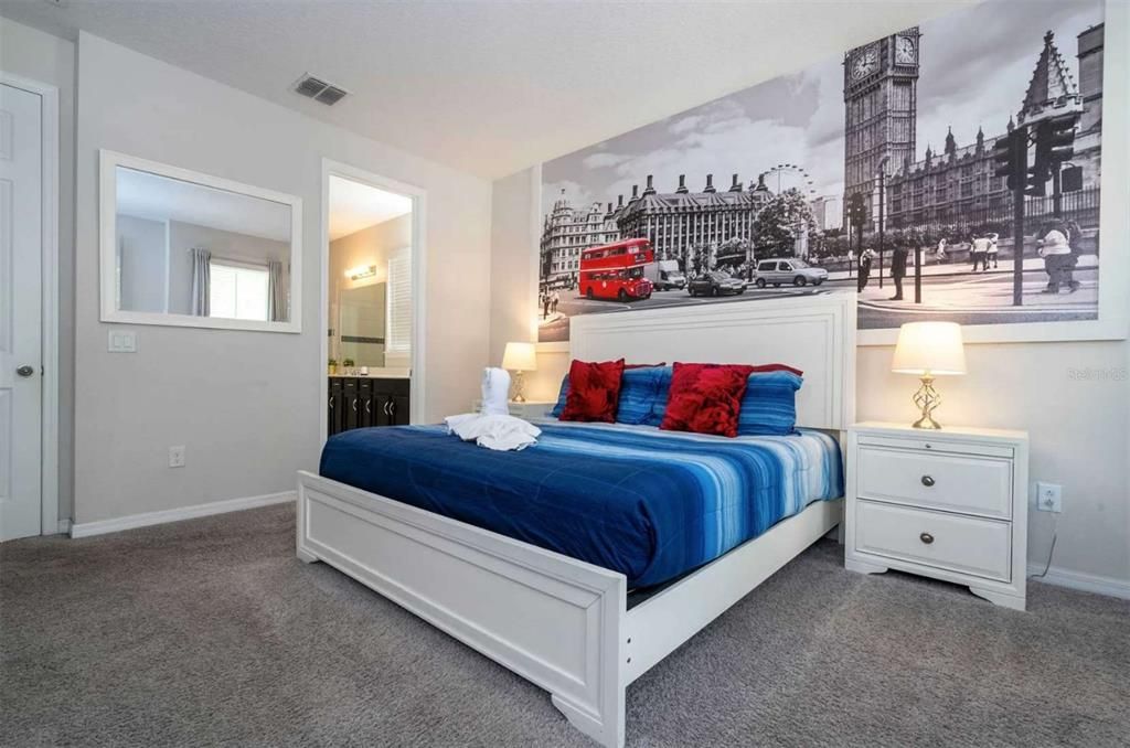 En Venta: $699,000 (5 camas, 4 baños, 3506 Pies cuadrados)