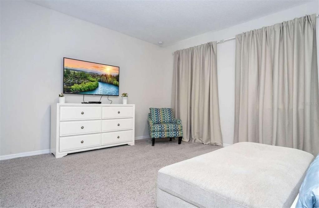 En Venta: $699,000 (5 camas, 4 baños, 3506 Pies cuadrados)