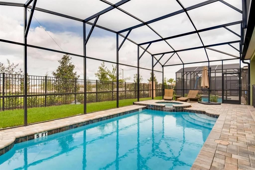 En Venta: $699,000 (5 camas, 4 baños, 3506 Pies cuadrados)