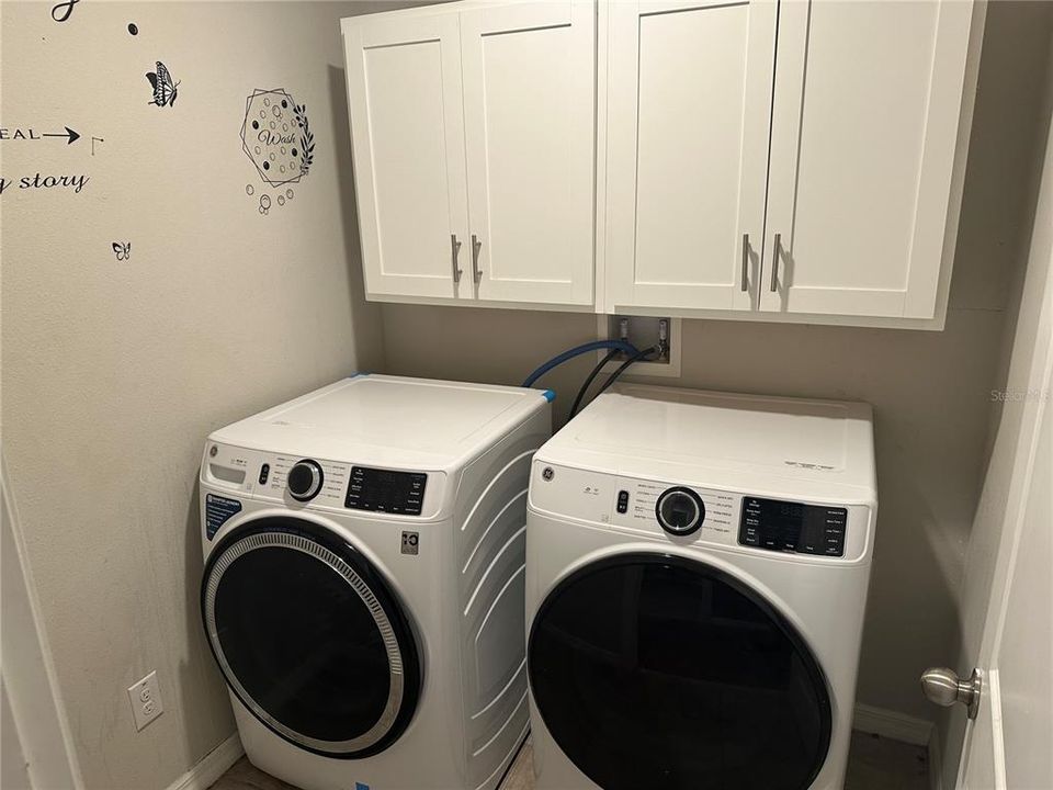 В аренду: $2,600 (4 спален, 2 ванн, 1870 Квадратных фут)