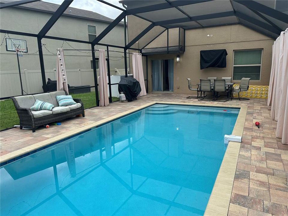 В аренду: $2,600 (4 спален, 2 ванн, 1870 Квадратных фут)