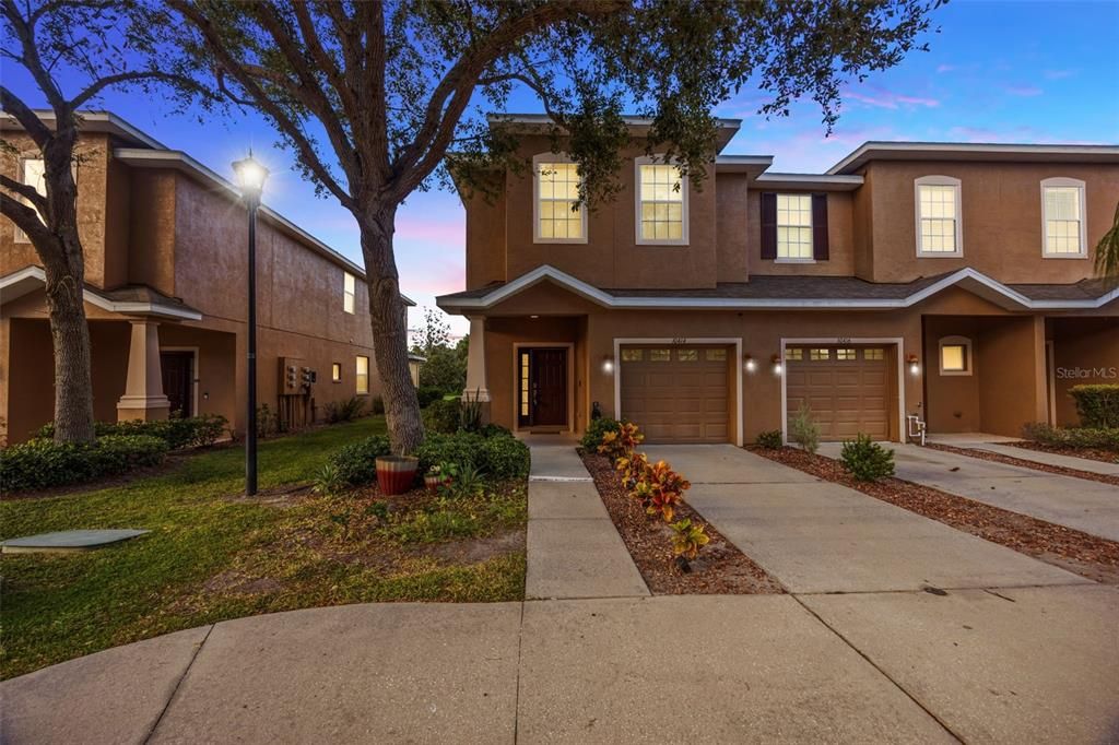 For Rent: $2,150 (3 beds, 2 baths, 1832 Square Feet)