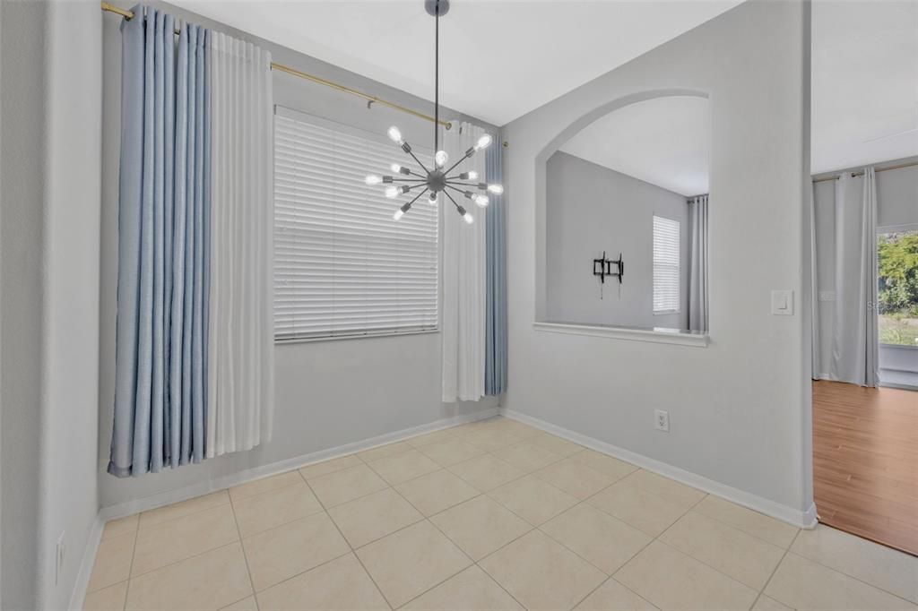 For Rent: $2,150 (3 beds, 2 baths, 1832 Square Feet)