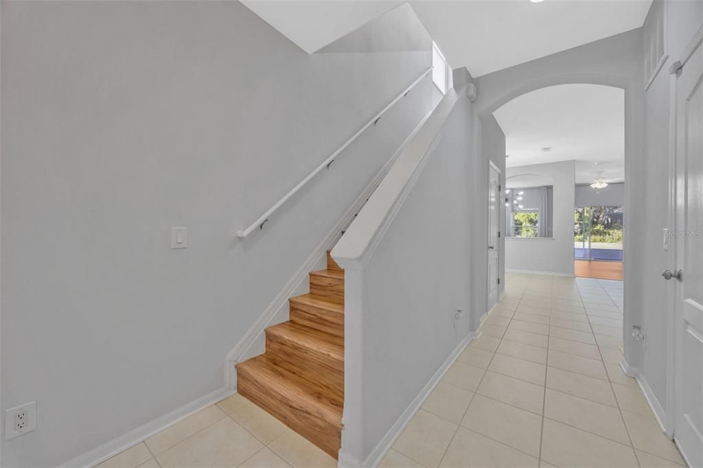 For Rent: $2,150 (3 beds, 2 baths, 1832 Square Feet)