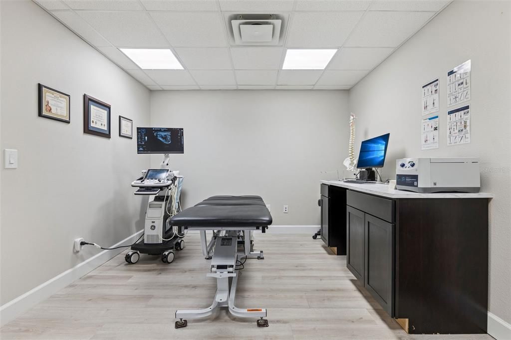 En Venta: $1,250,000 (0 camas, 0 baños, 3401 Pies cuadrados)