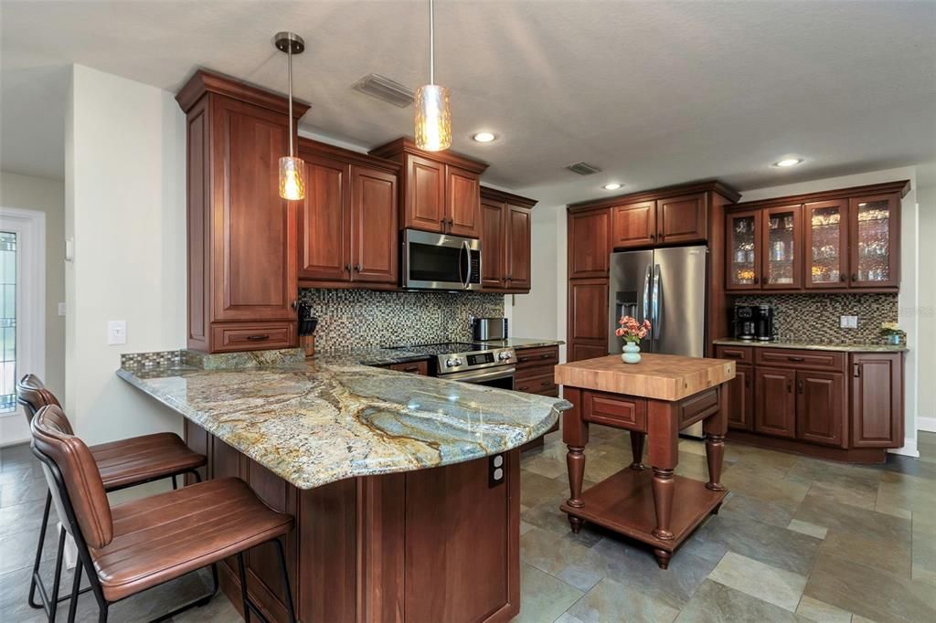 На продажу: $739,000 (3 спален, 2 ванн, 2150 Квадратных фут)