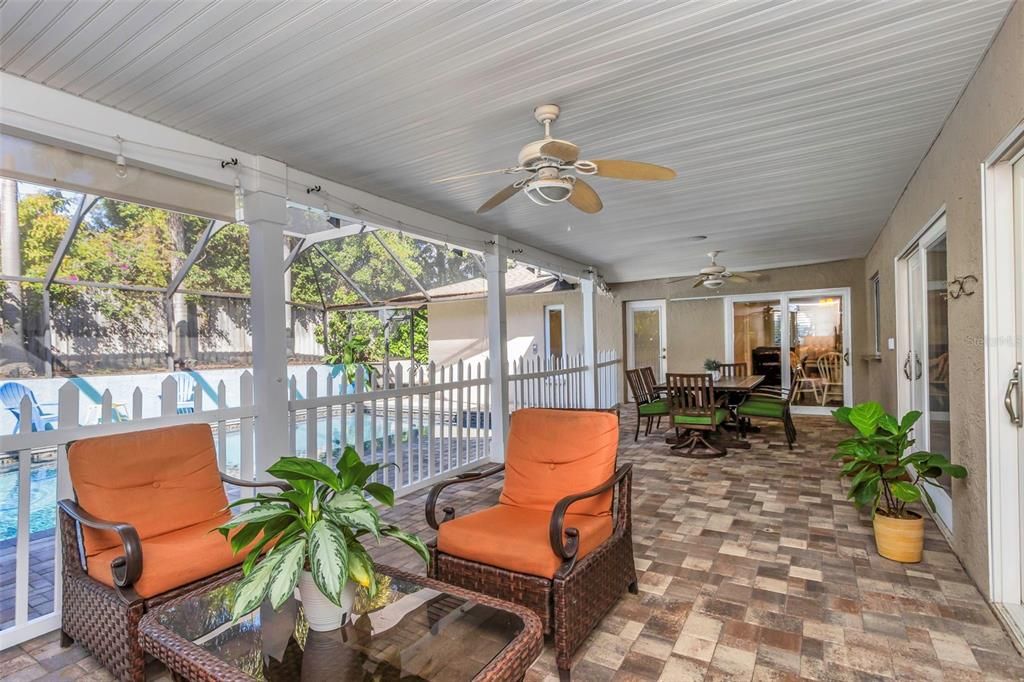 На продажу: $739,000 (3 спален, 2 ванн, 2150 Квадратных фут)