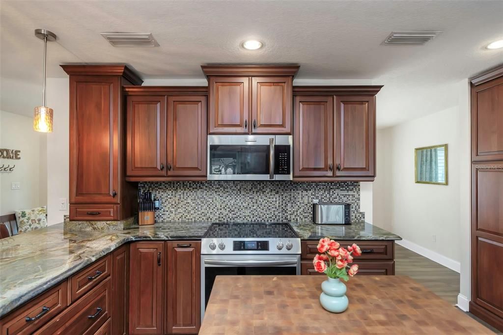 На продажу: $739,000 (3 спален, 2 ванн, 2150 Квадратных фут)