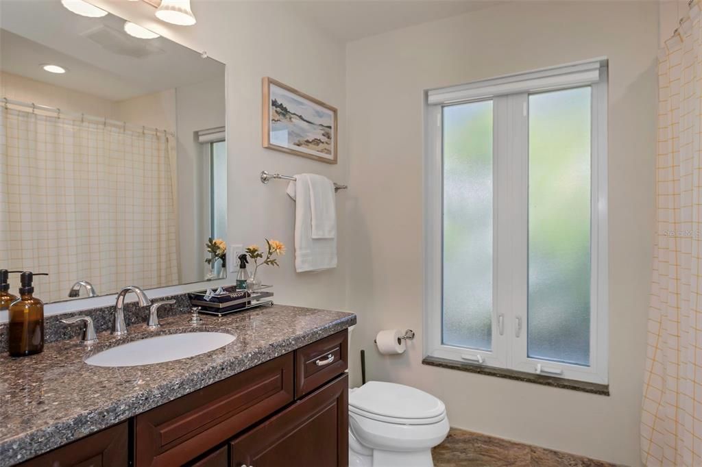 На продажу: $739,000 (3 спален, 2 ванн, 2150 Квадратных фут)