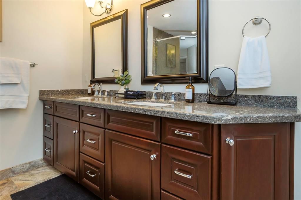 На продажу: $739,000 (3 спален, 2 ванн, 2150 Квадратных фут)