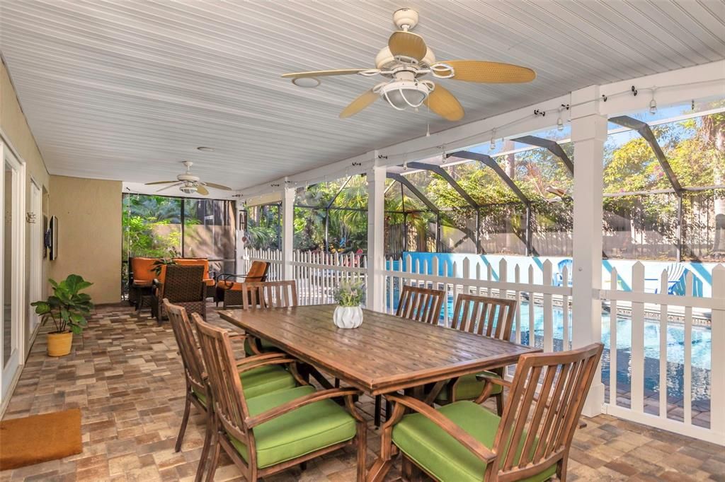 На продажу: $739,000 (3 спален, 2 ванн, 2150 Квадратных фут)