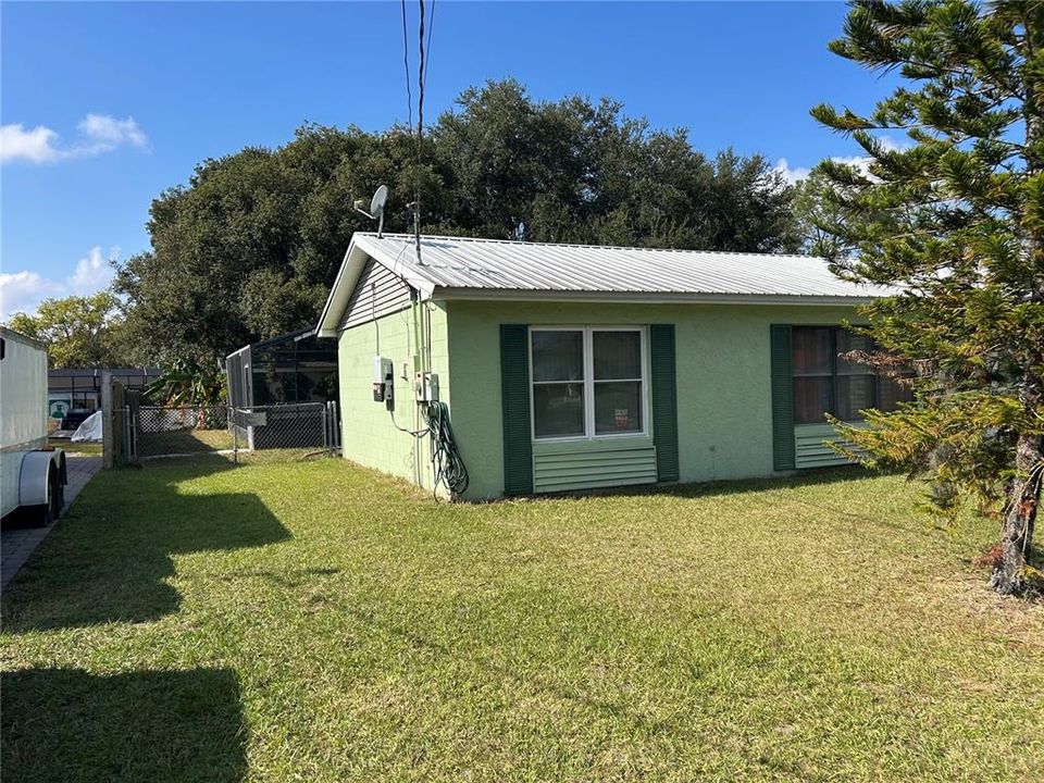 合同活跃: $295,000 (3 贝兹, 2 浴室, 1653 平方英尺)