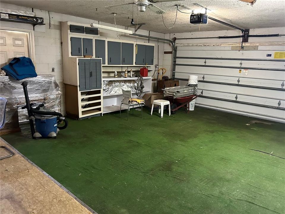 合同活跃: $295,000 (3 贝兹, 2 浴室, 1653 平方英尺)