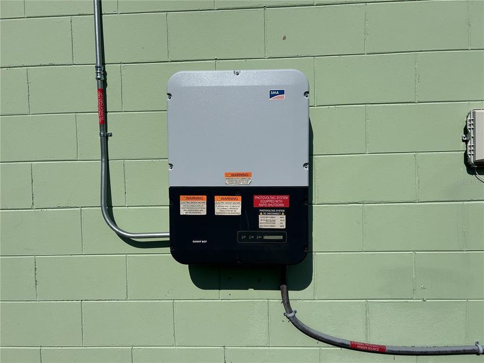 合同活跃: $295,000 (3 贝兹, 2 浴室, 1653 平方英尺)