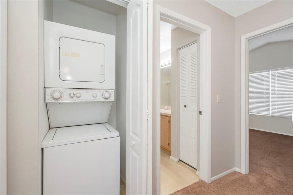 待售: $209,900 (2 贝兹, 1 浴室, 1159 平方英尺)