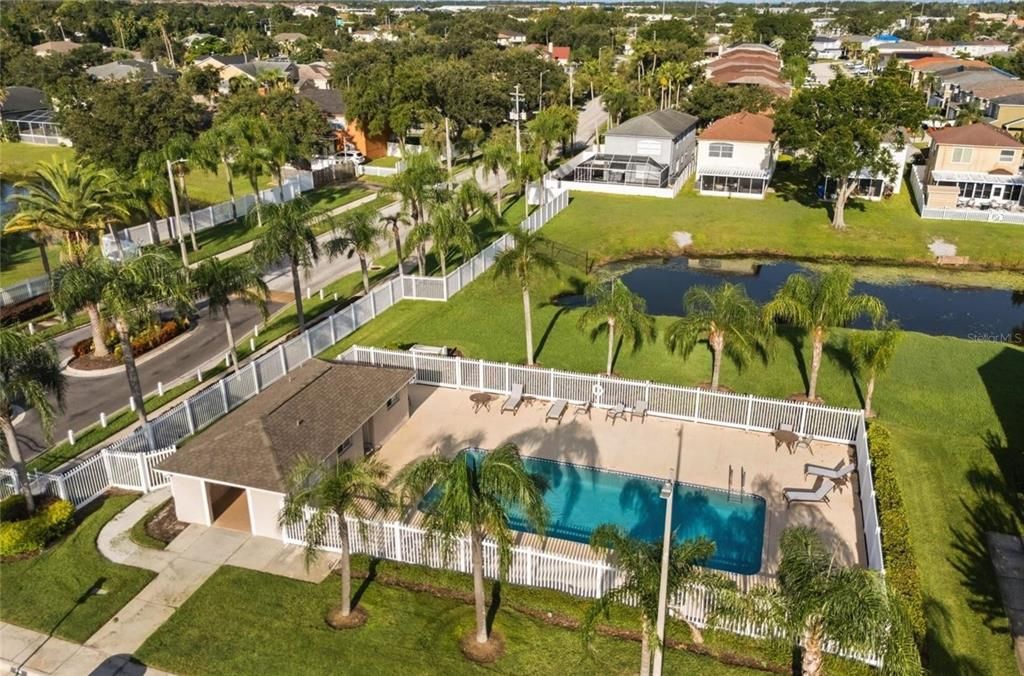 待售: $209,900 (2 贝兹, 1 浴室, 1159 平方英尺)