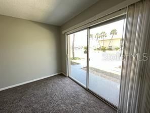 В аренду: $1,900 (2 спален, 1 ванн, 880 Квадратных фут)