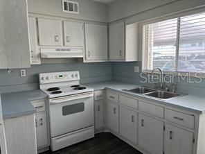 В аренду: $1,900 (2 спален, 1 ванн, 880 Квадратных фут)