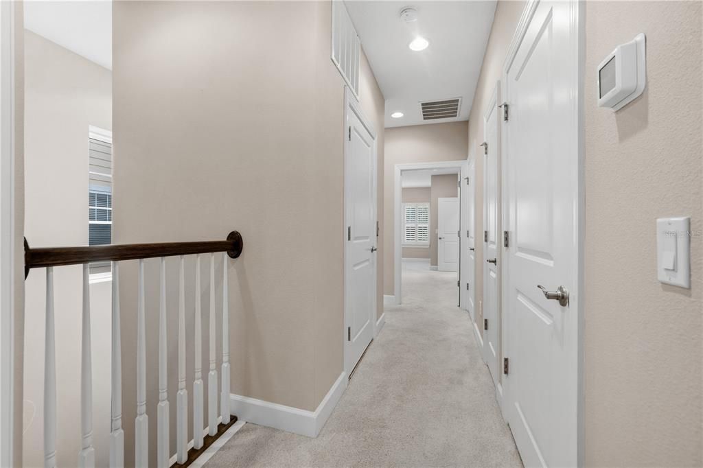 出租: $3,450 (4 贝兹, 3 浴室, 1970 平方英尺)