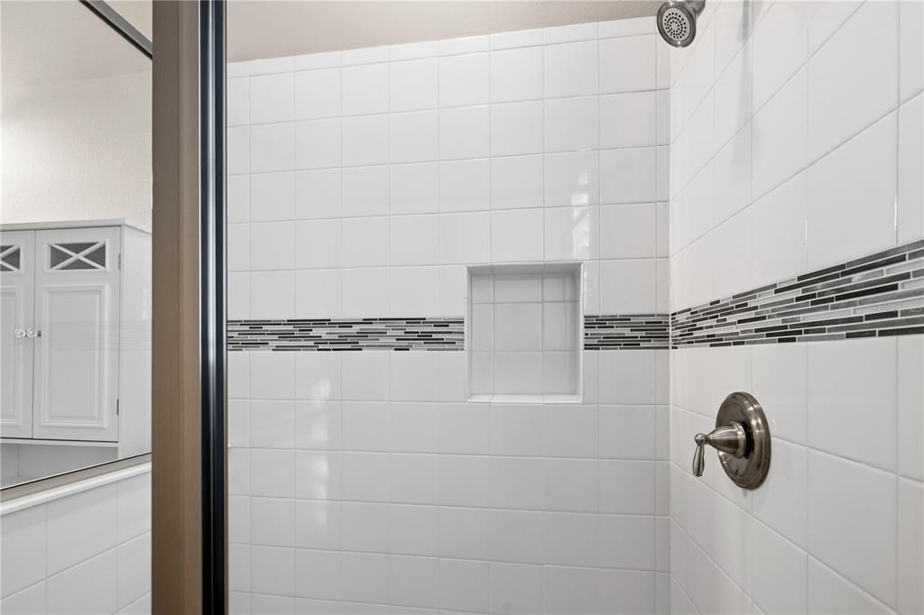 出租: $3,450 (4 贝兹, 3 浴室, 1970 平方英尺)