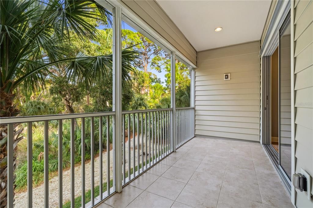 出租: $3,450 (4 贝兹, 3 浴室, 1970 平方英尺)