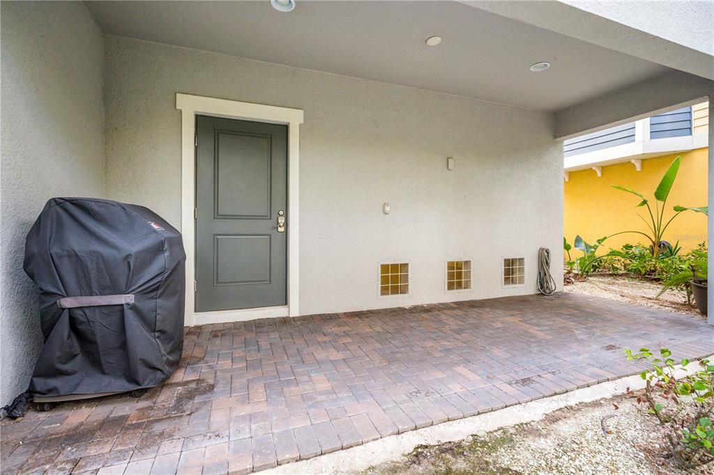 出租: $3,450 (4 贝兹, 3 浴室, 1970 平方英尺)