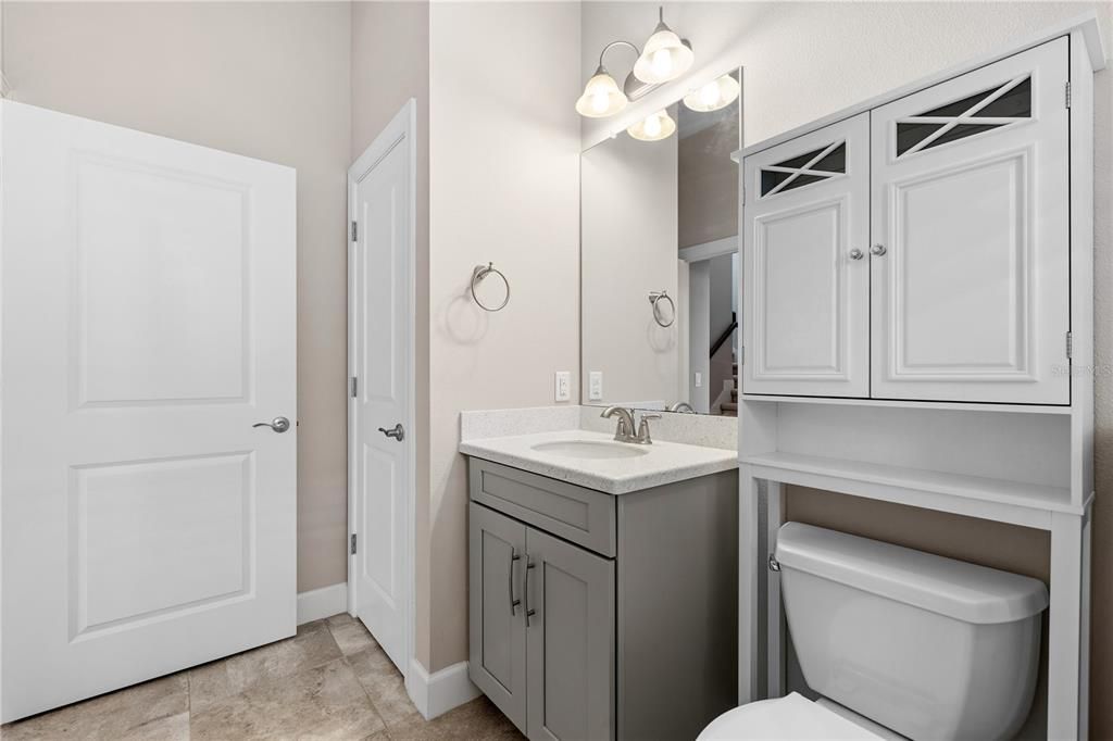 出租: $3,450 (4 贝兹, 3 浴室, 1970 平方英尺)