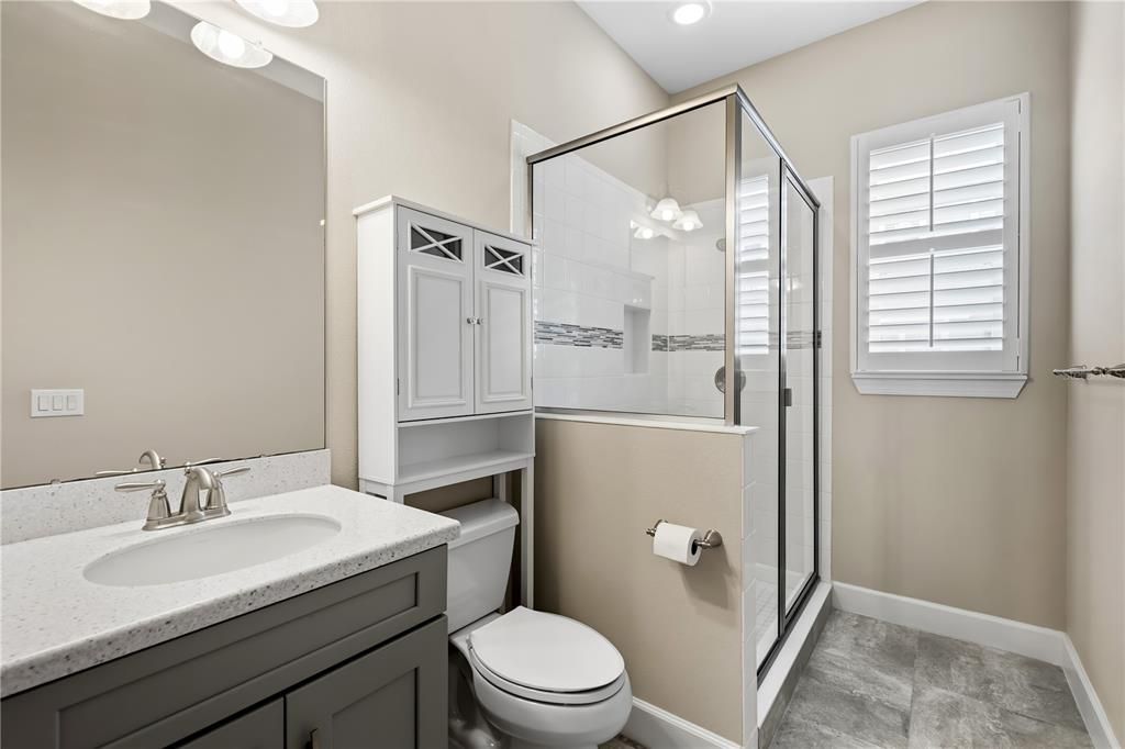 出租: $3,450 (4 贝兹, 3 浴室, 1970 平方英尺)