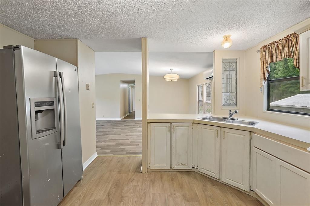 En Renta: $2,100 (3 camas, 2 baños, 1664 Pies cuadrados)