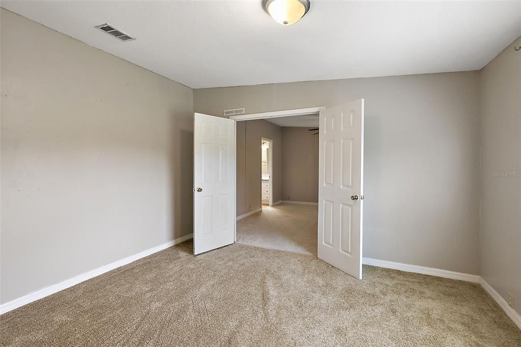 En Renta: $2,100 (3 camas, 2 baños, 1664 Pies cuadrados)