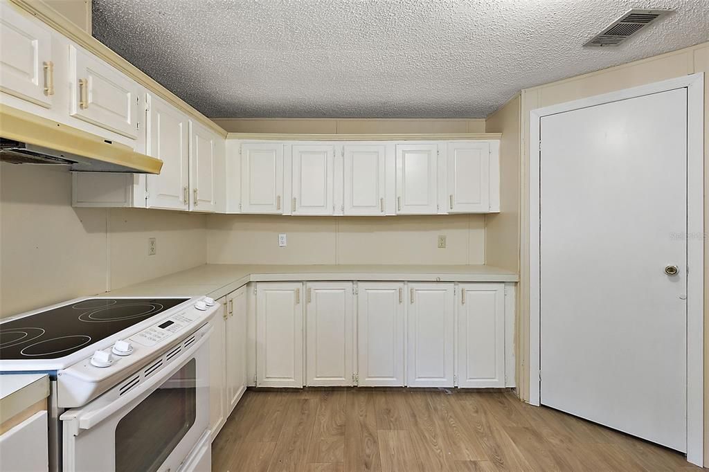 En Renta: $2,100 (3 camas, 2 baños, 1664 Pies cuadrados)