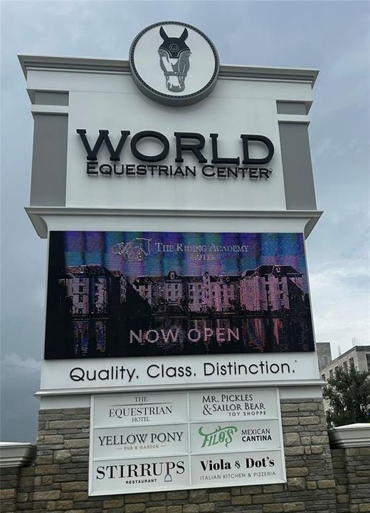 出租: $2,495 (4 贝兹, 3 浴室, 2039 平方英尺)