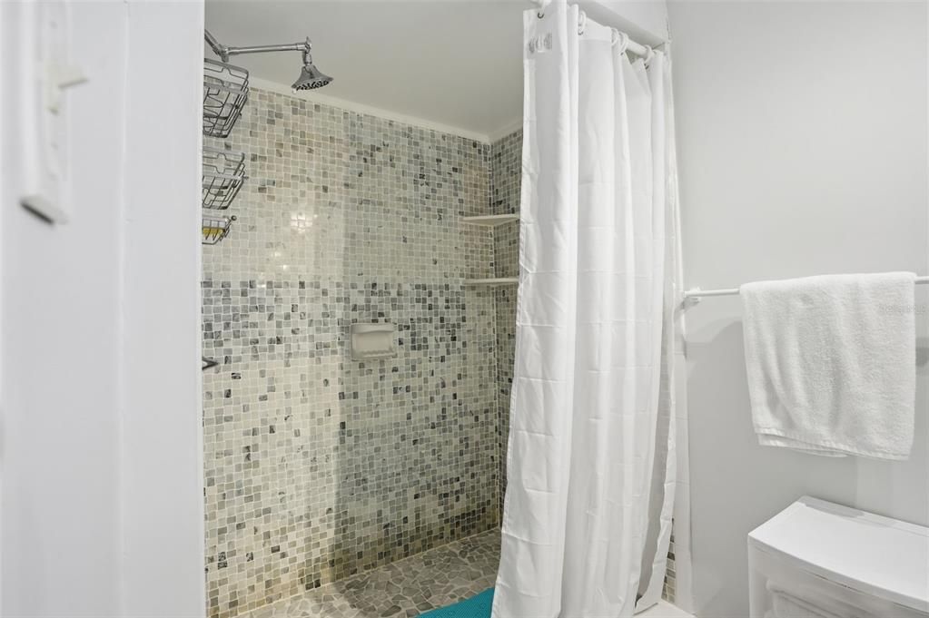 待售: $139,900 (2 贝兹, 2 浴室, 960 平方英尺)