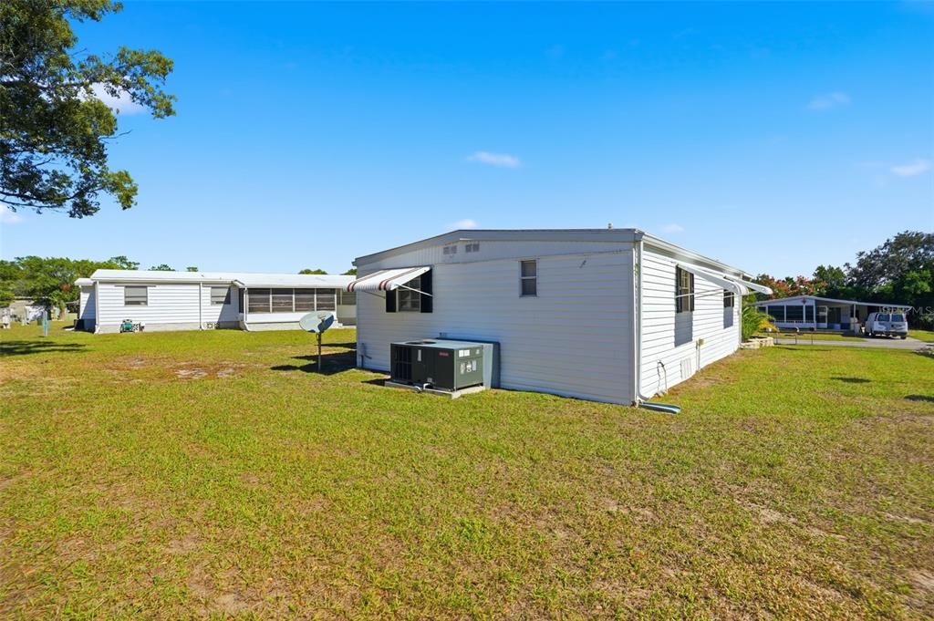 待售: $139,900 (2 贝兹, 2 浴室, 960 平方英尺)