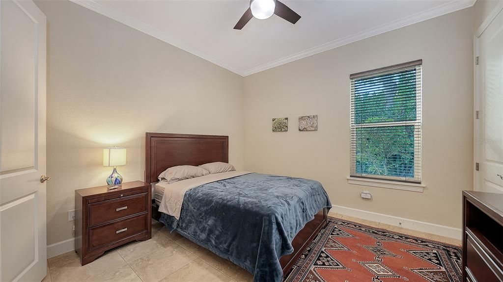 待售: $950,000 (2 贝兹, 2 浴室, 2106 平方英尺)