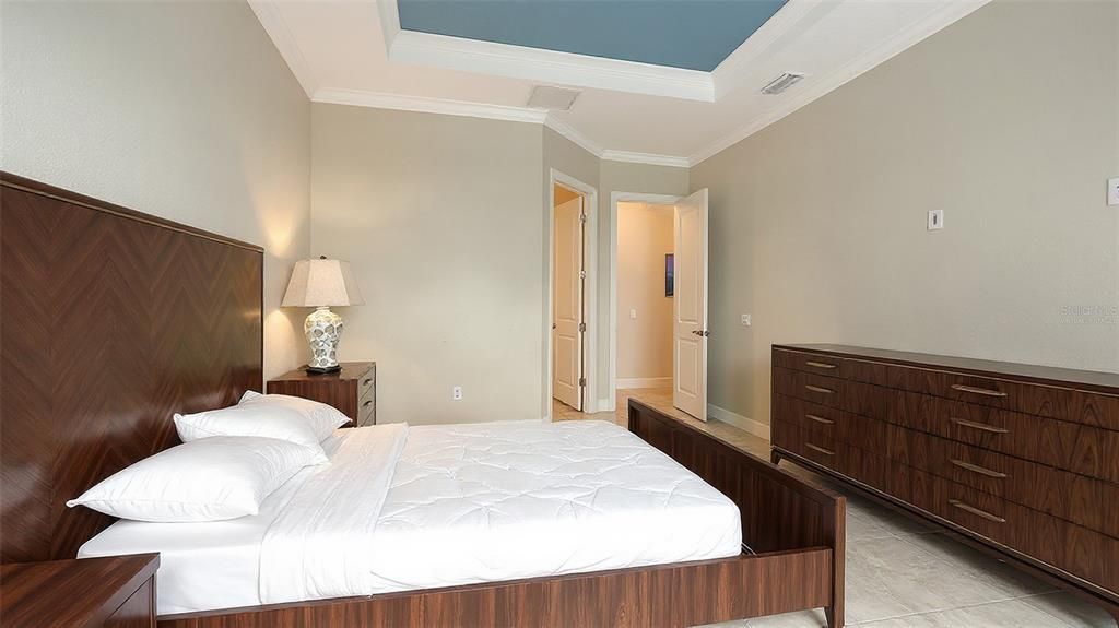 待售: $950,000 (2 贝兹, 2 浴室, 2106 平方英尺)