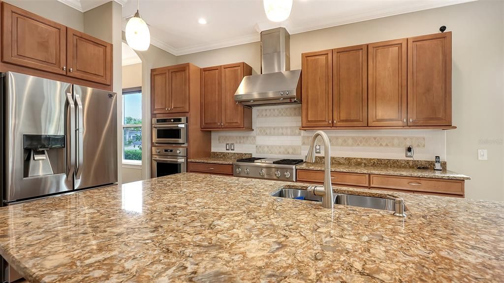 待售: $950,000 (2 贝兹, 2 浴室, 2106 平方英尺)